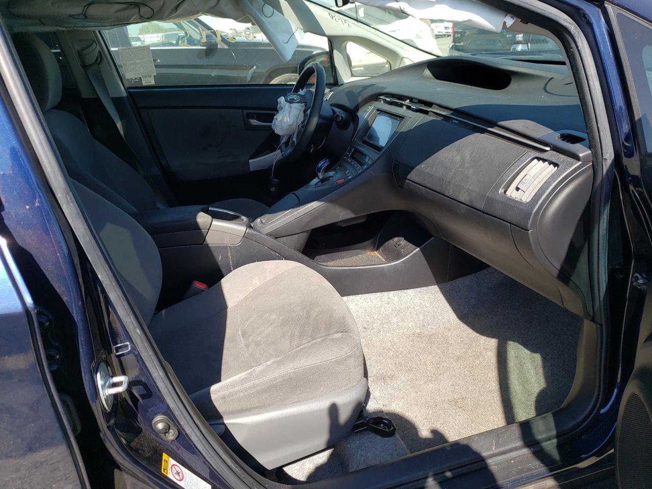 Photo 5 from auction – 2015 TOYOTA PRIUS with VIN JTDKN3DU7F0480183