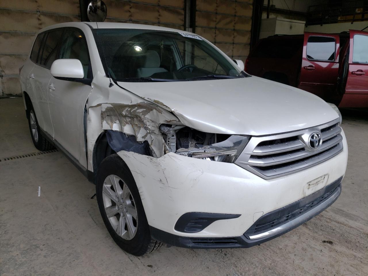 TOYOTA HIGHLANDER 2012 with VIN 5TDBK3EHXCS170872 - Photo from auction