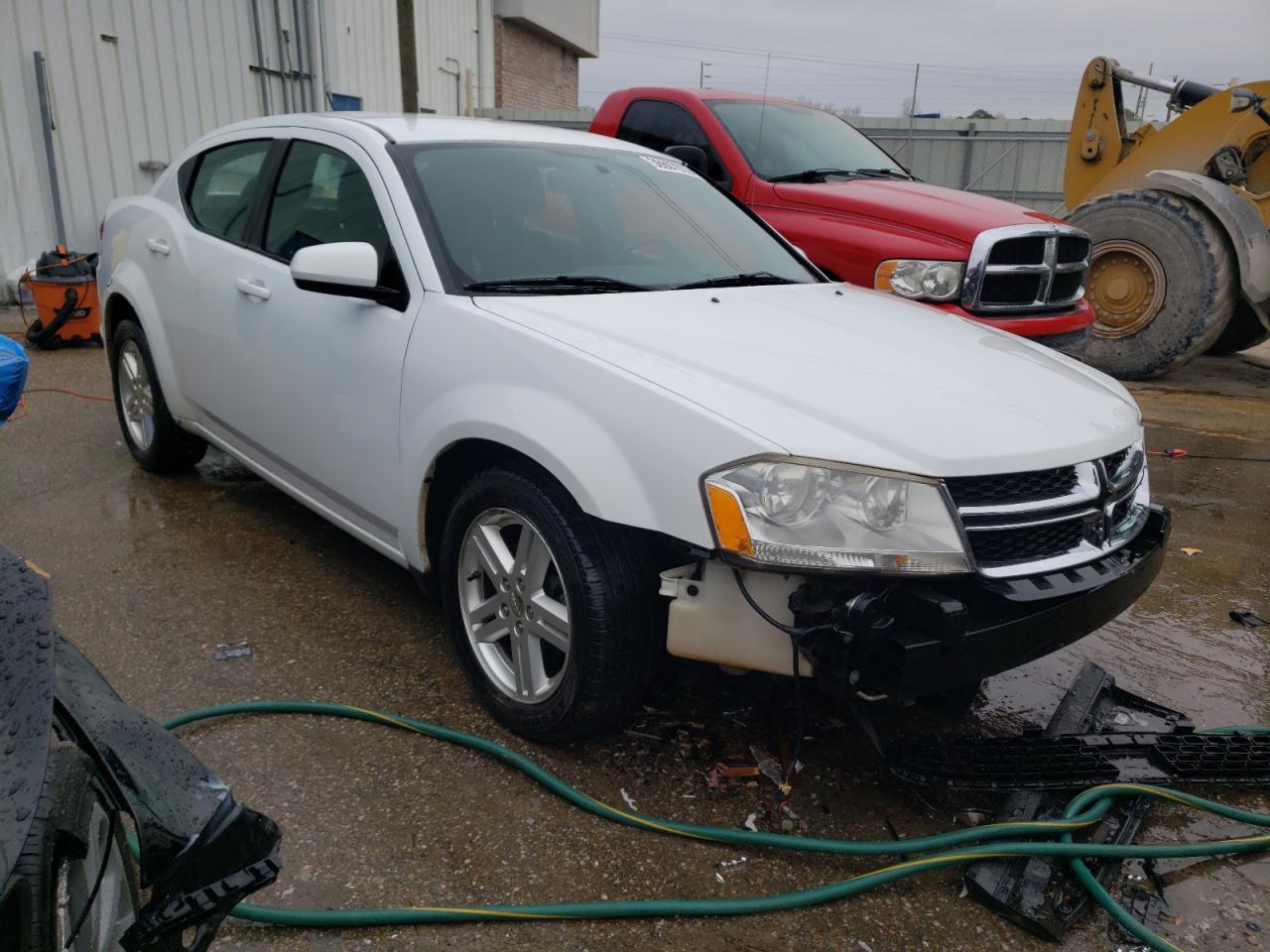 DODGE AVENGER SX 2014 con VIN 1C3CDZCB4EN121096 - Foto de la subasta