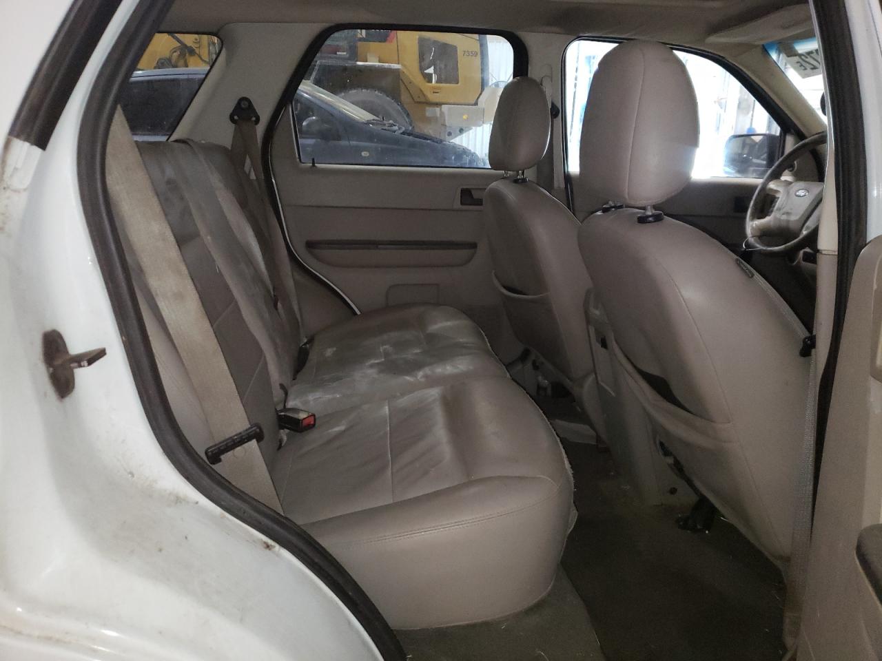 Photo 18 from auction – 2008 FORD ESCAPE XLT with VIN 1FMCU03108KA72706