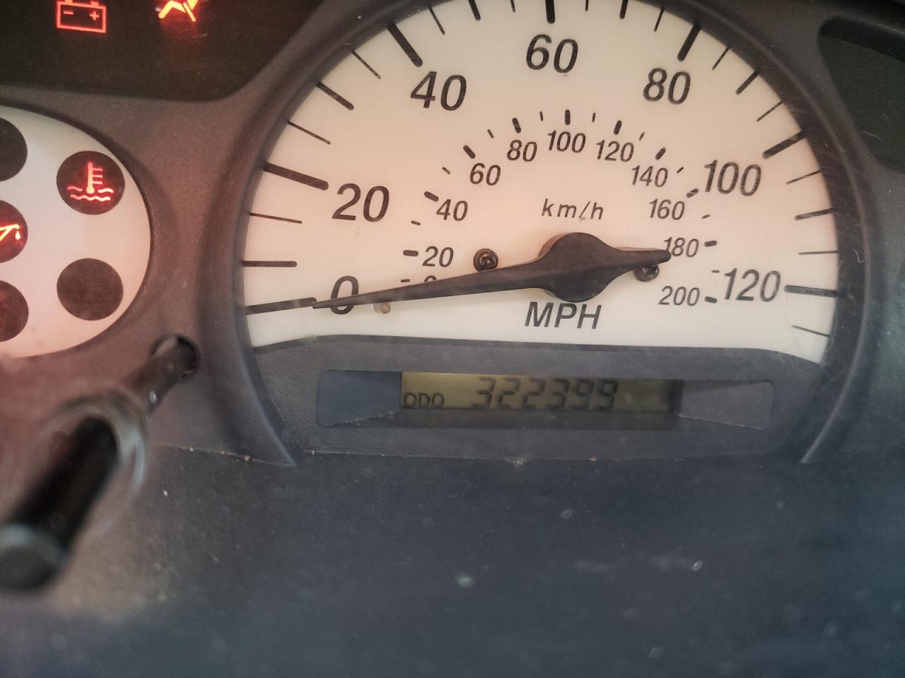 Photo 8 from auction – 2001 TOYOTA ECHO with VIN JTDBT123010142573