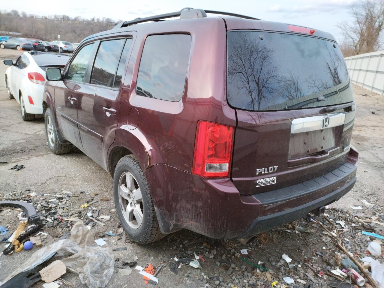 Photo 3 from auction – 2010 HONDA PILOT EXL with VIN 5FNYF4H56AB002427