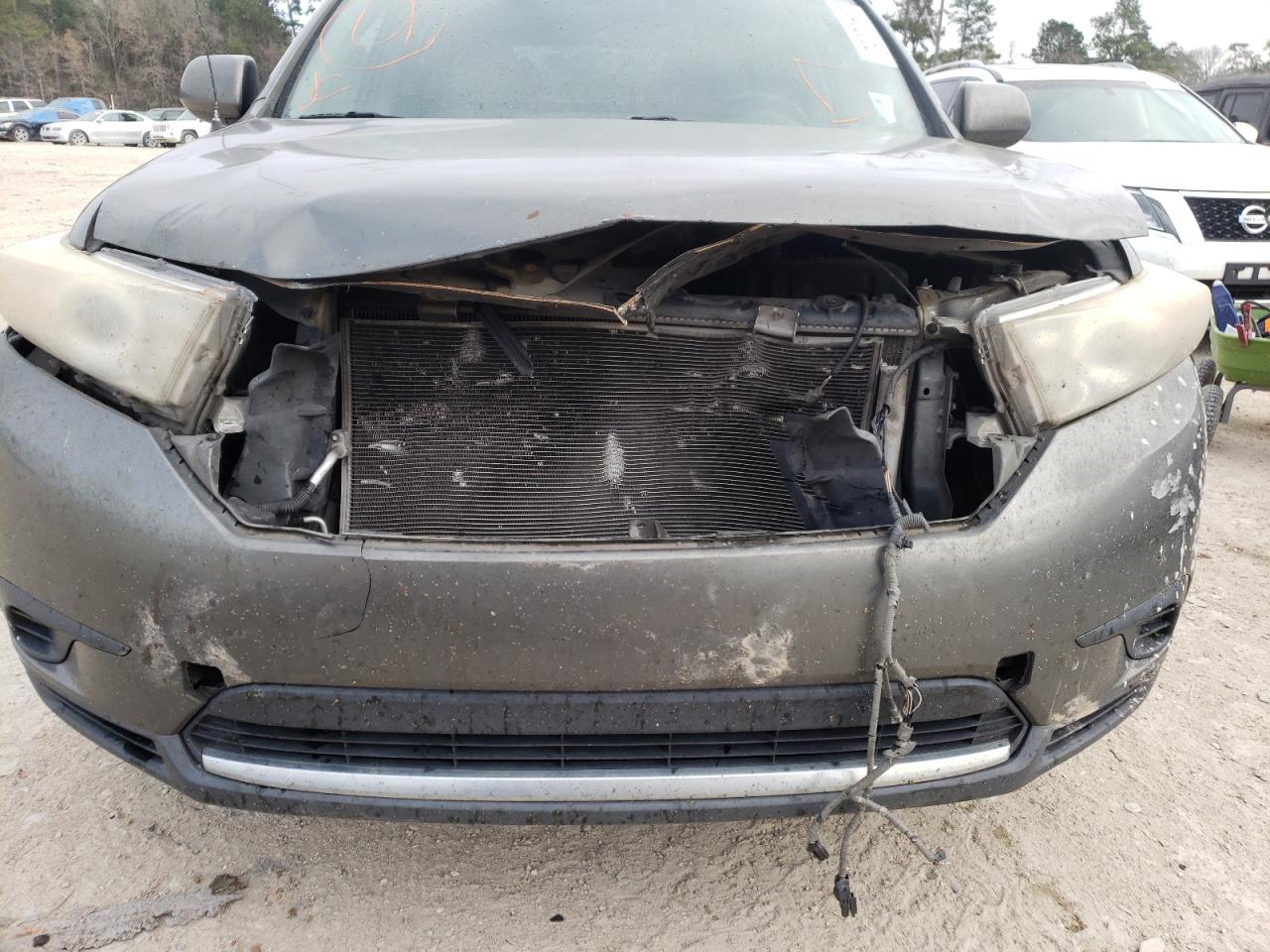 Фото 9 с аукциона – 2011 TOYOTA HIGHLANDER с VIN 5TDZA3EH8BS016354