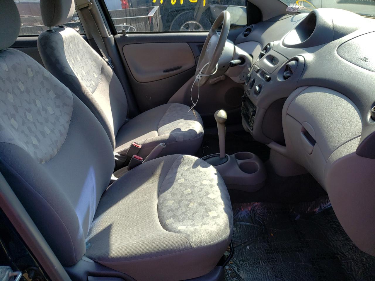 Photo 5 from auction – 2002 TOYOTA ECHO with VIN JTDBT123825030396