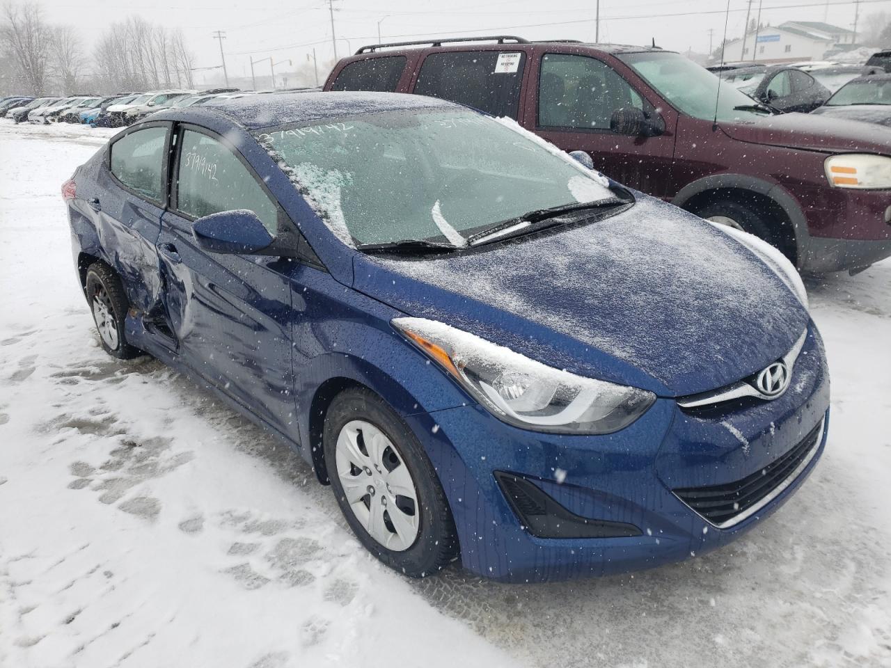 HYUNDAI ELANTRA SE 2016 with VIN 5NPDH4AE0GH725445 - Photo from auction