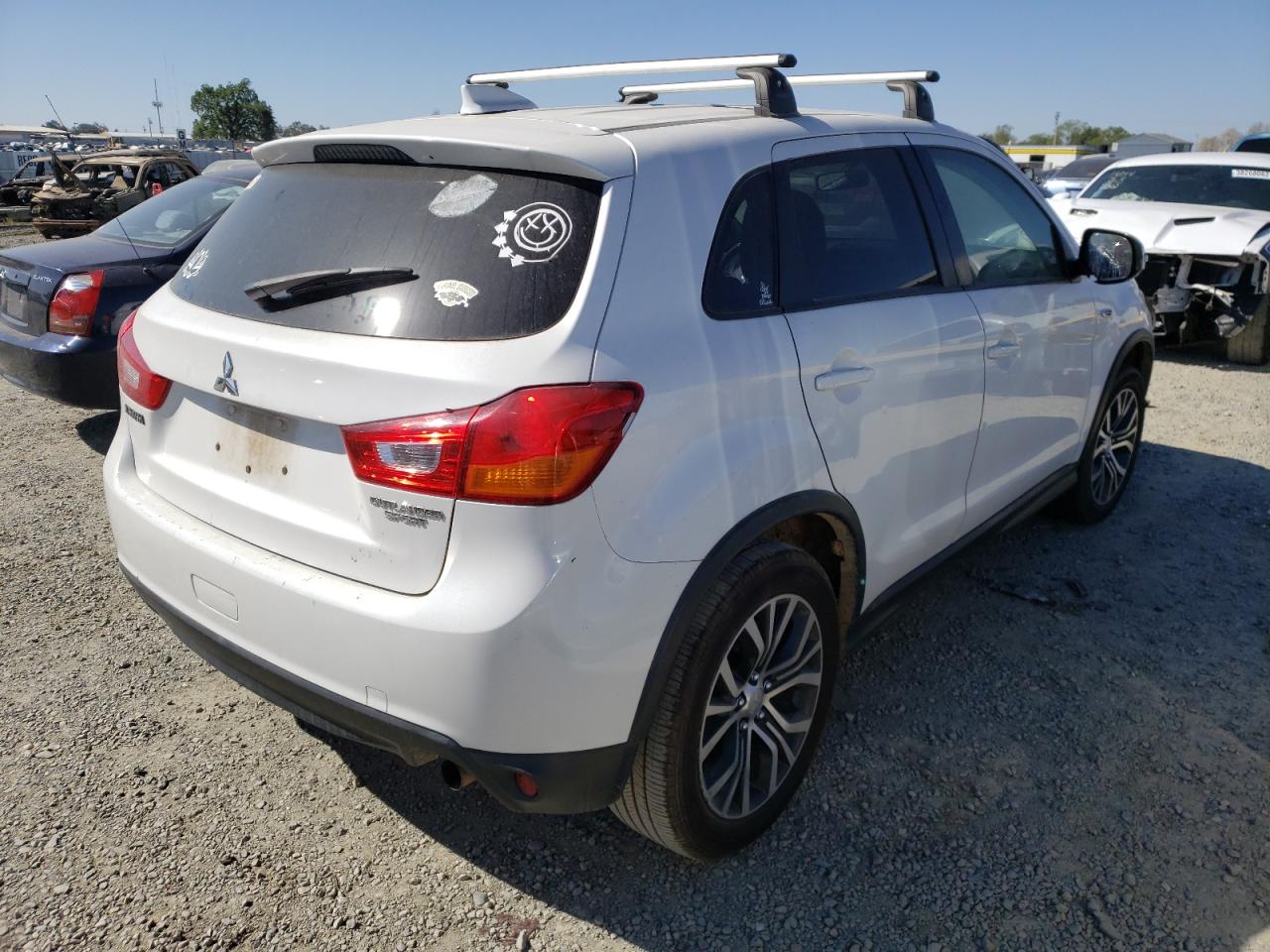 Photo 4 from auction – 2017 MITSUBISHI OUTLANDER with VIN JA4AP3AU4HZ016111