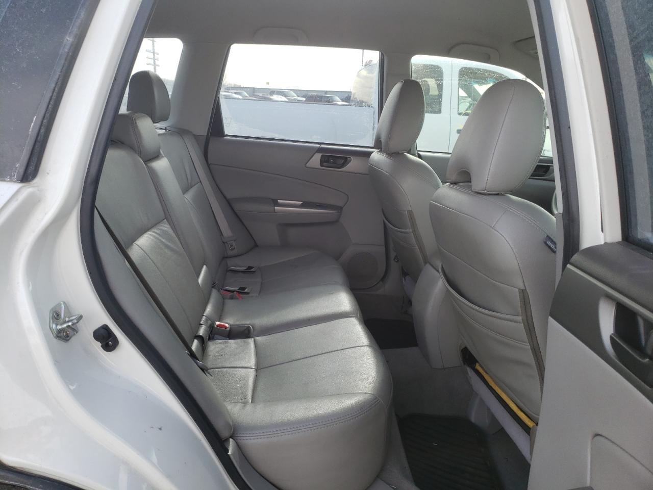 Photo 6 from auction – 2010 SUBARU FORESTER X with VIN JF2SH6BC7AH774049