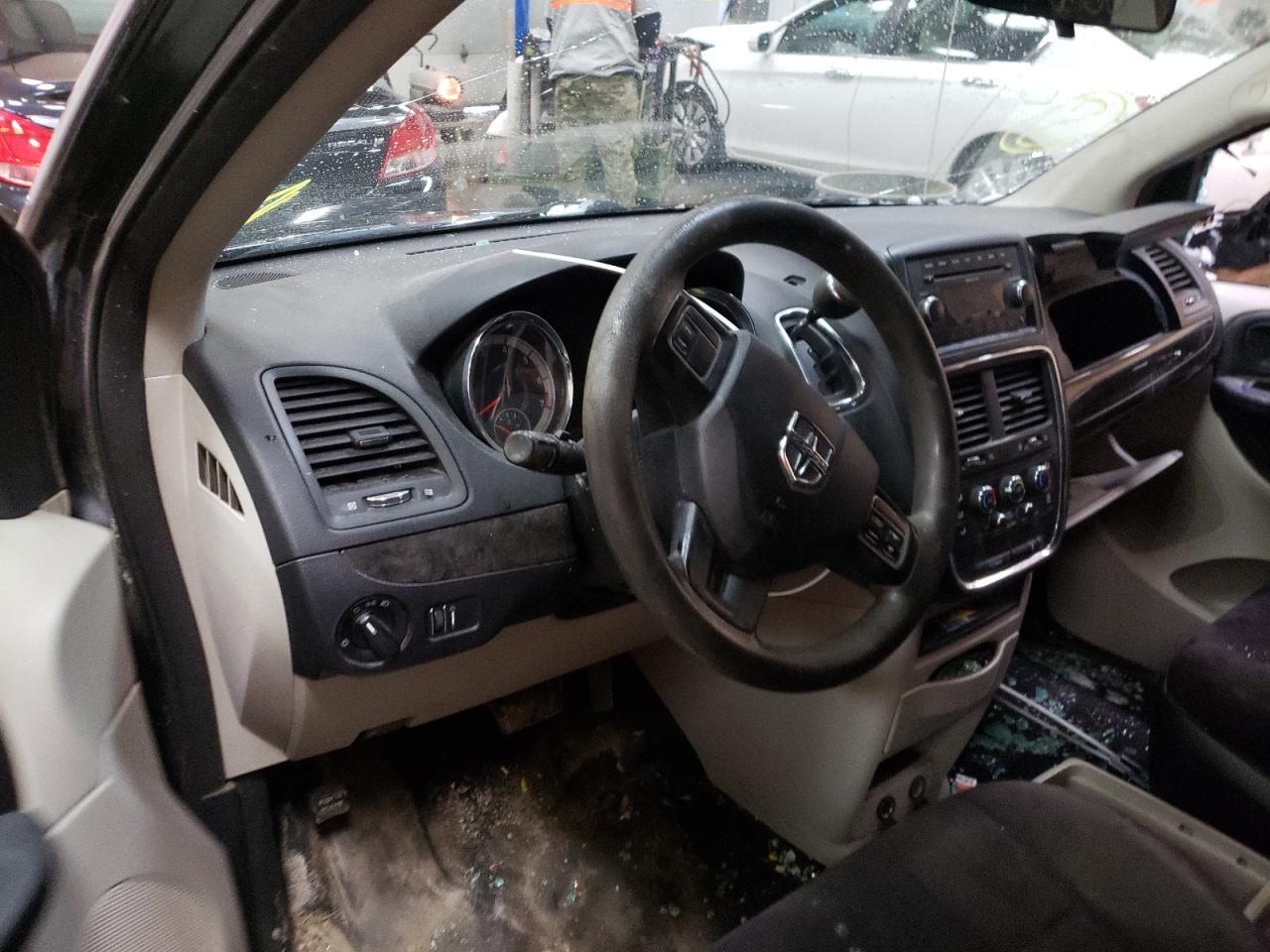 Photo 9 from auction – 2011 DODGE GRAND CARA with VIN 2D4RN4DG7BR644405
