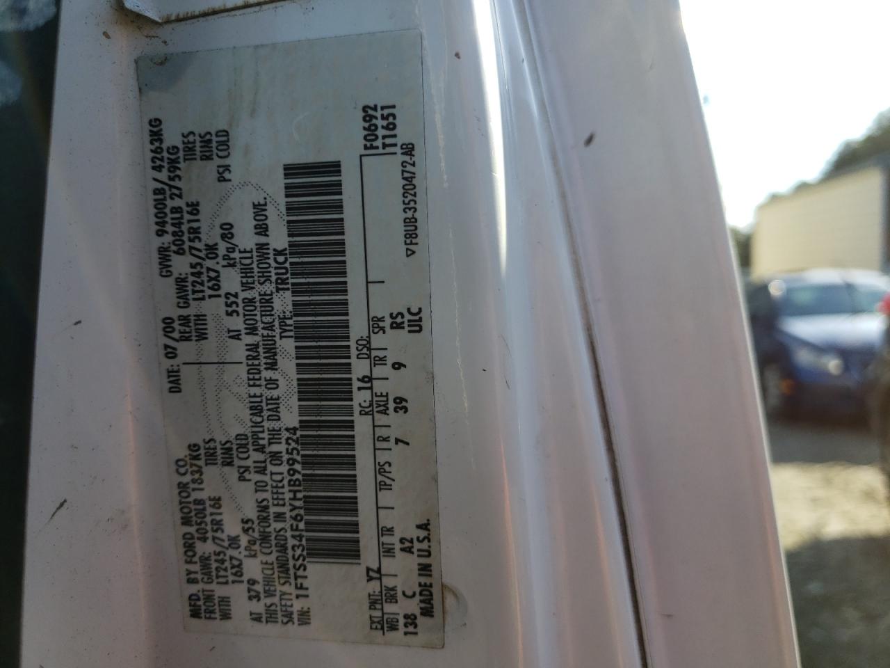 Photo 10 from auction – 2000 FORD ECONOLINE with VIN 1FTSS34F6YHB99524