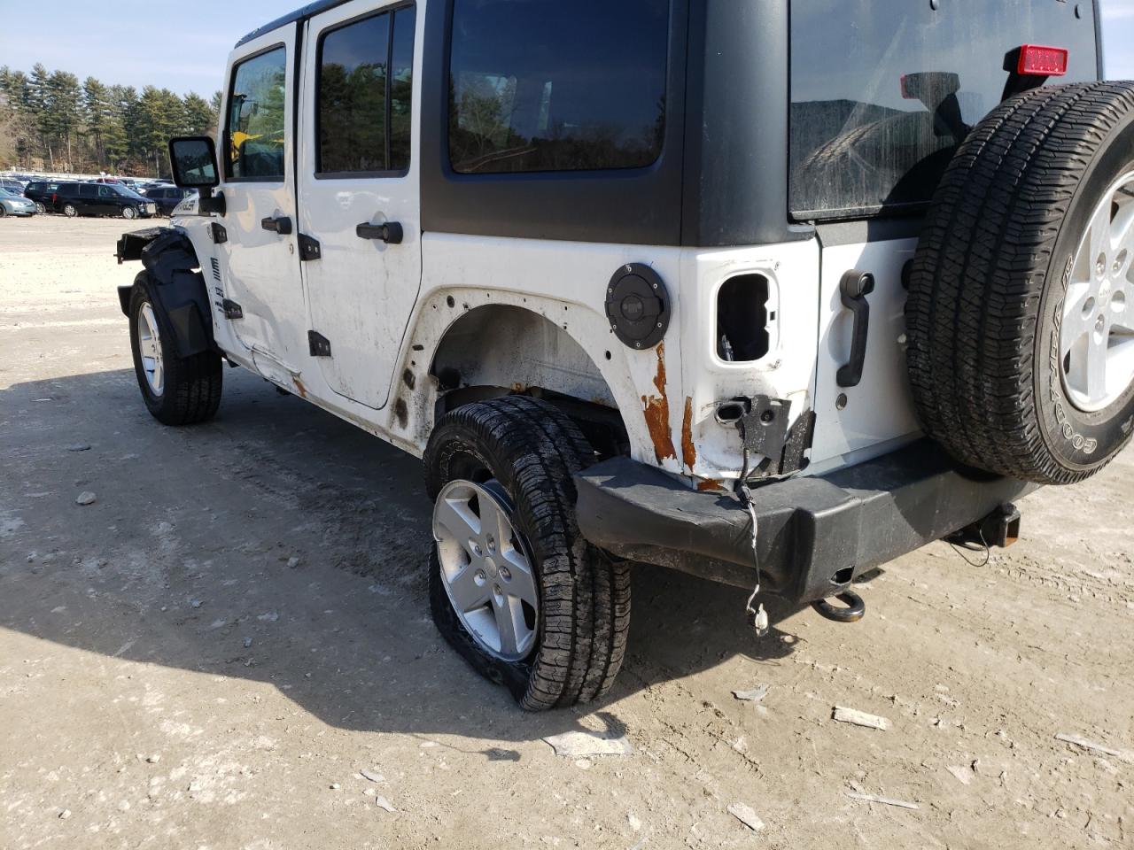 Photo 9 from auction – 2015 JEEP WRANGLER U with VIN 1C4BJWDG8FL636835