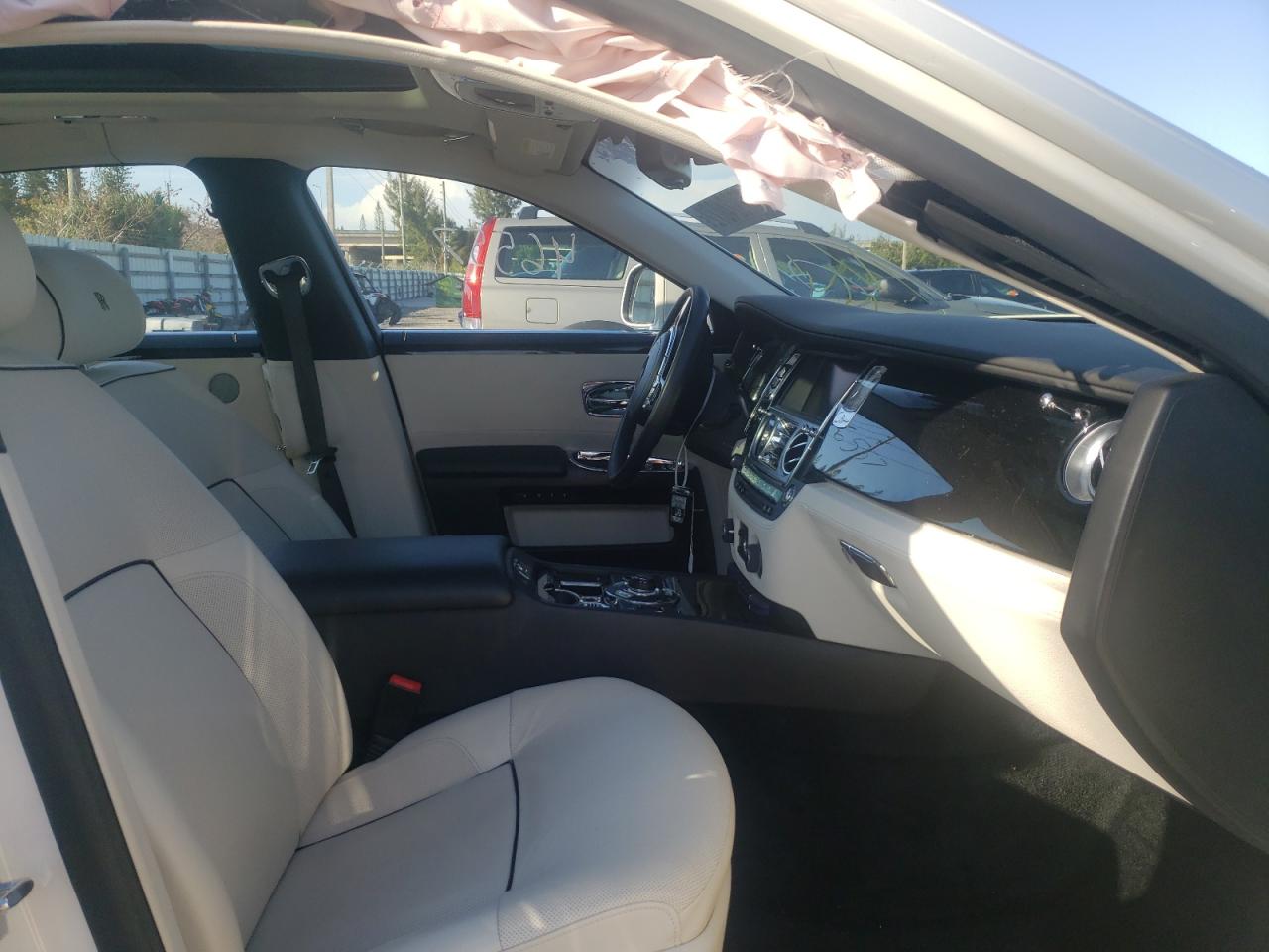 Photo 5 from auction – 2012 ROLLS-ROYCE GHOST with VIN SCA664S58CUX50971