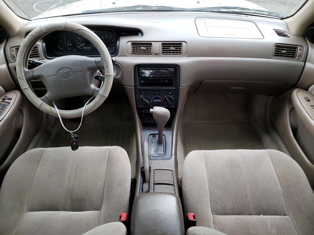 Photo 9 from auction – 2000 TOYOTA CAMRY CE with VIN JT2BG22K5Y0422090