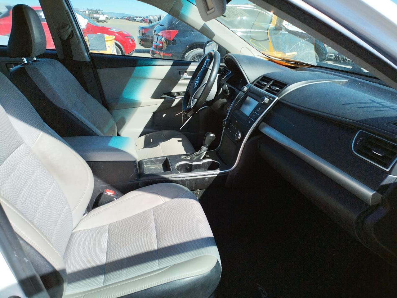 Photo 5 from auction – 2017 TOYOTA CAMRY LE with VIN 4T1BF1FKXHU695206