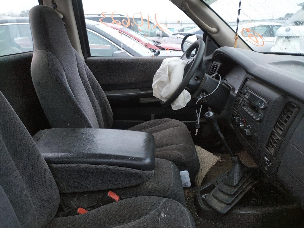 Photo 5 from auction – 2002 DODGE DAKOTA with VIN 1B7FL36P72S510943
