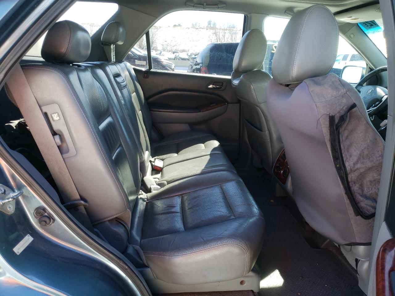 Photo 6 from auction – 2005 ACURA MDX with VIN 2HNYD18265H500759