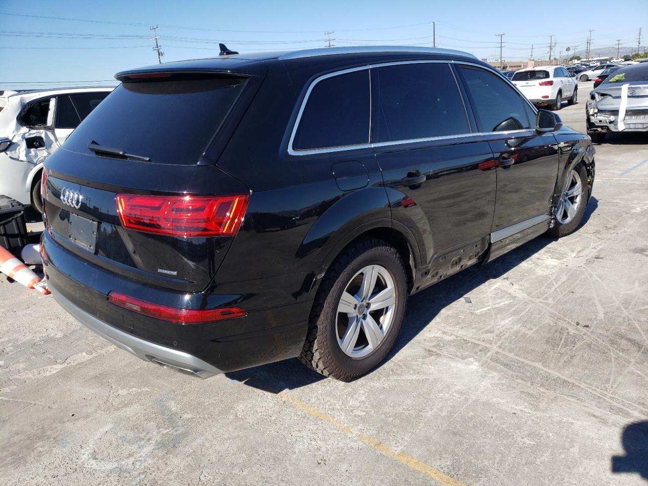 Photo 4 from auction – 2018 AUDI Q7 PREMIUM with VIN WA1AHAF79JD019738