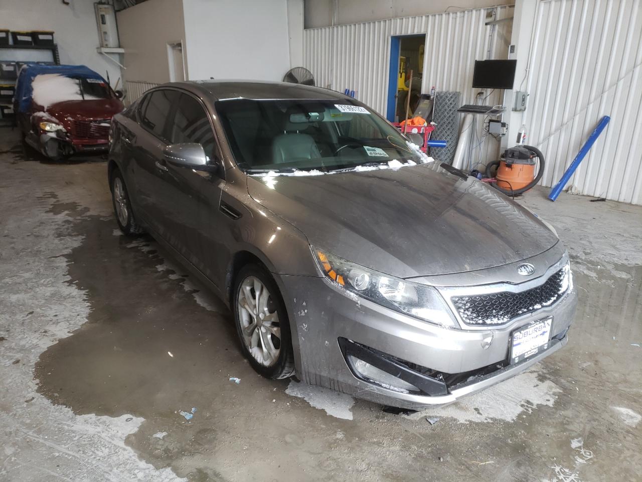 KIA OPTIMA EX 2013 with VIN 5XXGN4A70DG241676 - Photo from auction