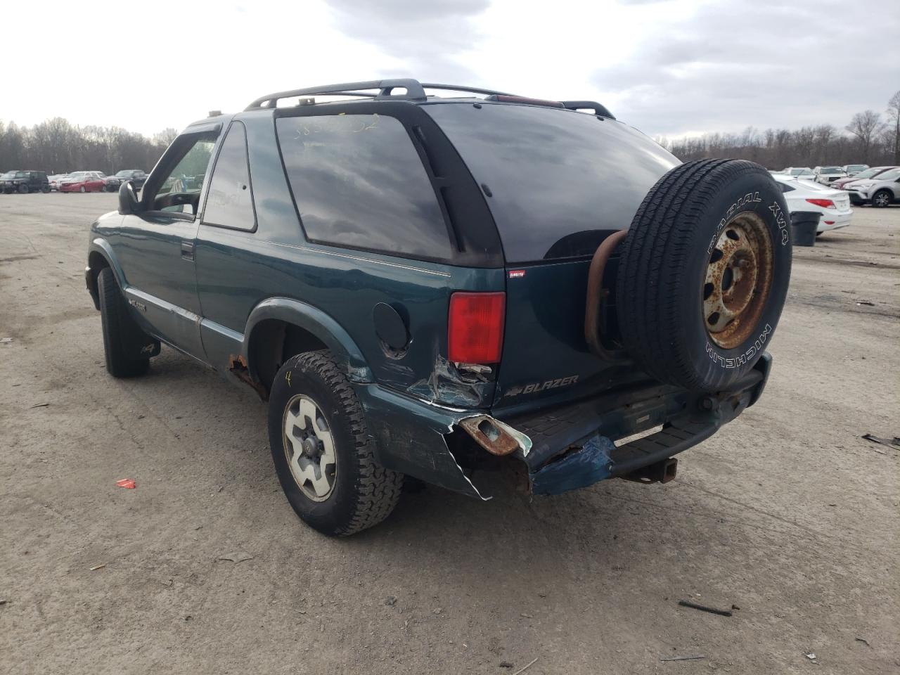Photo 3 from auction – 1998 CHEVROLET BLAZER with VIN 1GNCT18W3WK190769