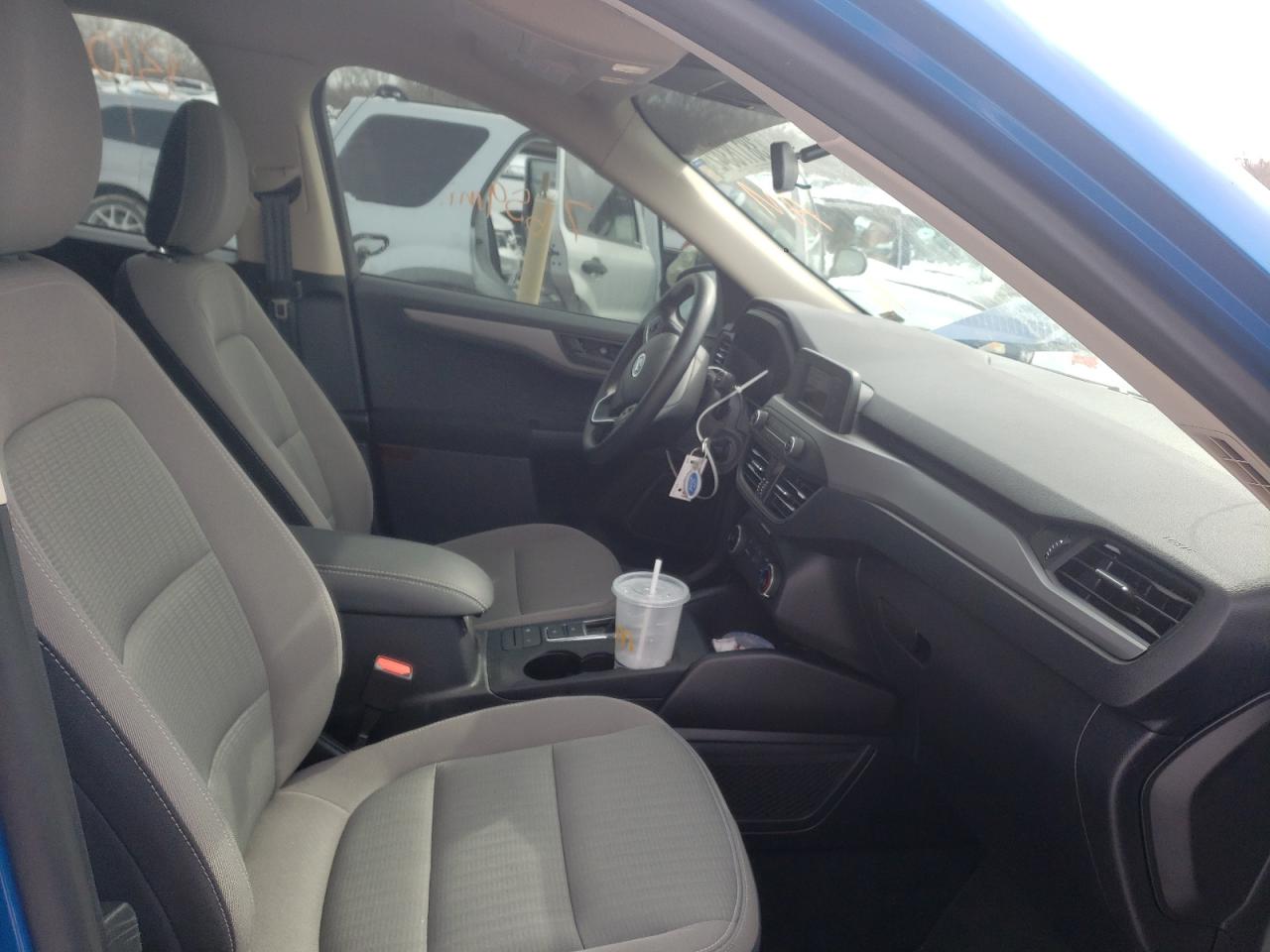 Photo 5 from auction – 2020 FORD ESCAPE S with VIN 1FMCU0F68LUB96775