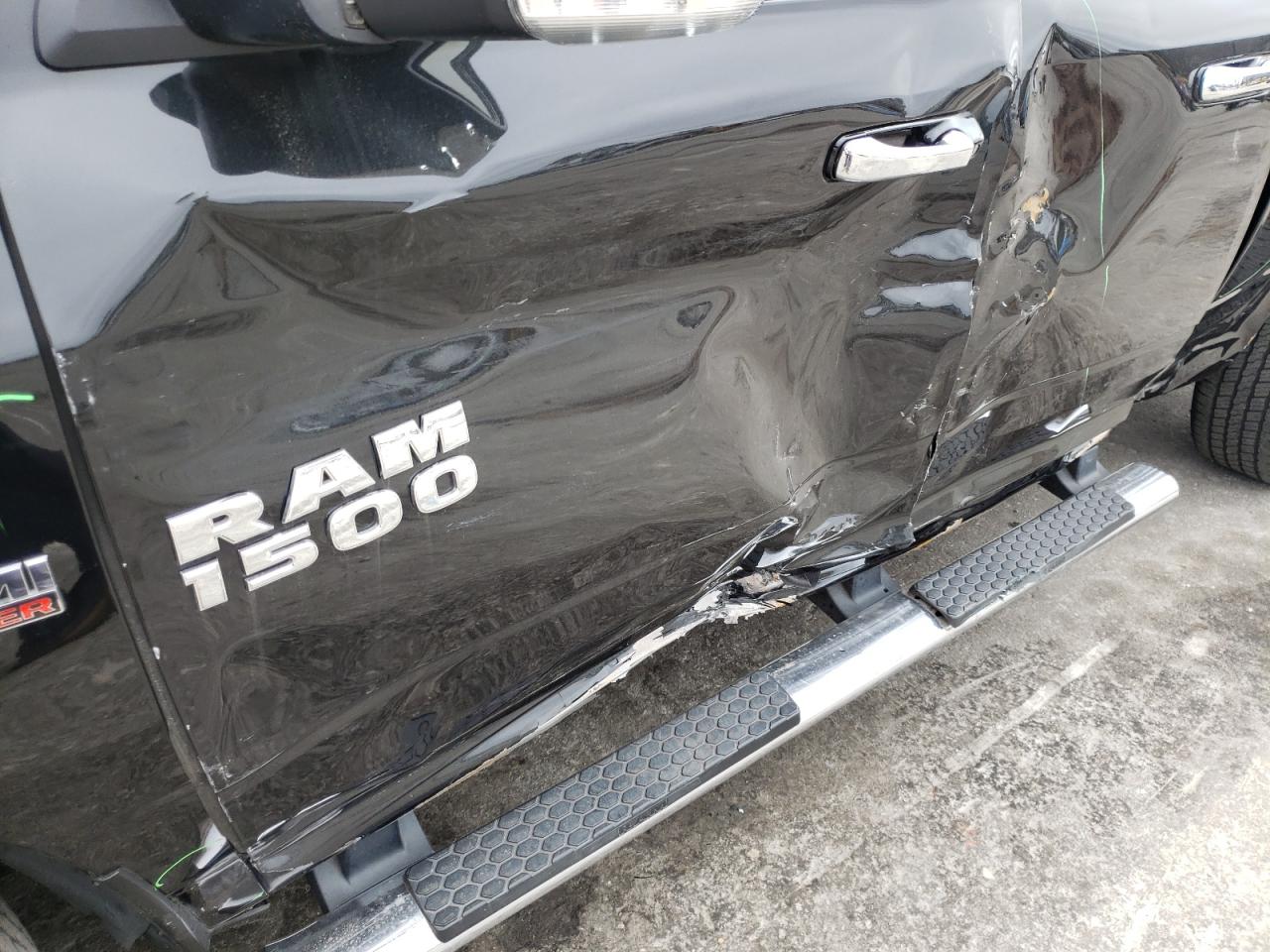 Foto 9 de la subasta – 2018 RAM 1500 SLT con VIN 1C6RR6GT1JS216968