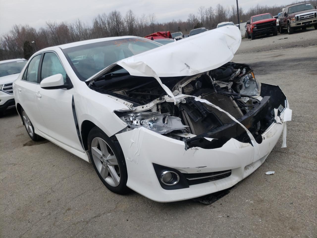 TOYOTA CAMRY L 2014 with VIN 4T1BF1FK6EU345941 - Photo from auction