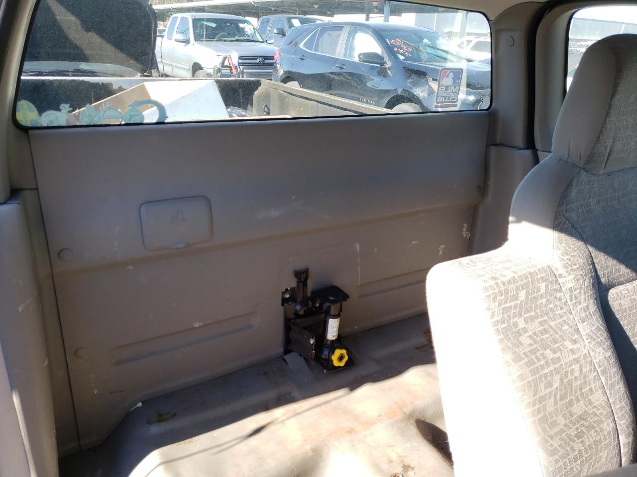 Photo 6 from auction – 2005 CHEVROLET COLORADO with VIN 1GCCS198158249695