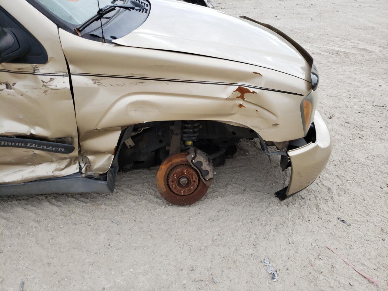 Photo 9 from auction – 2004 CHEVROLET TRAILBLAZE with VIN 1GNET16S446186387
