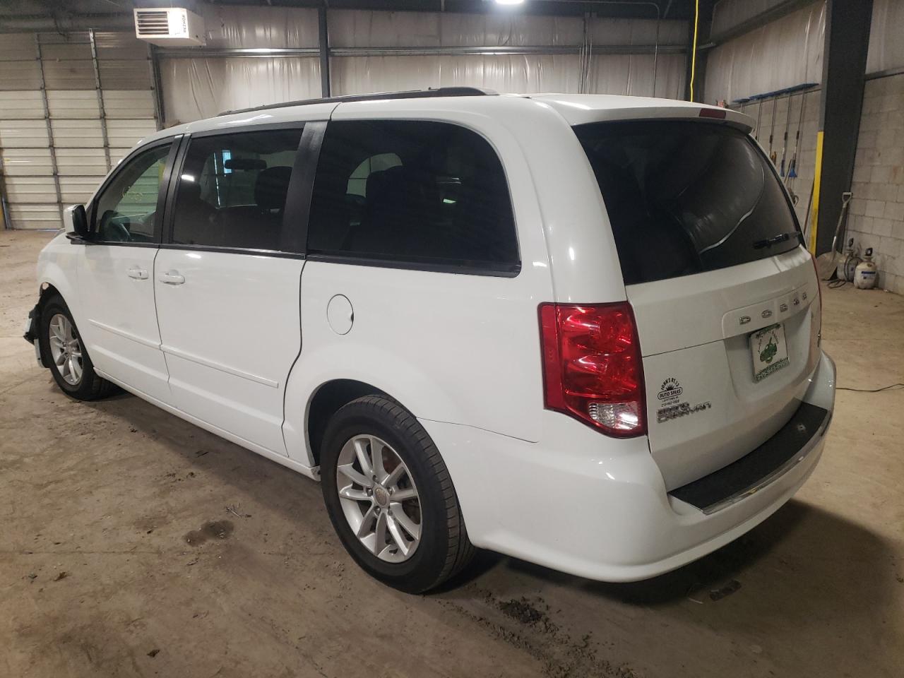Foto 3 de la subasta – 2015 DODGE GRAND CARA con VIN 2C4RDGCG4FR535862