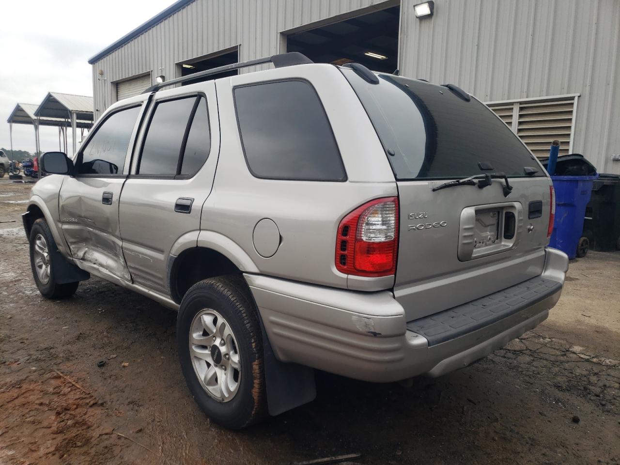 Photo 3 from auction – 2004 ISUZU RODEO S with VIN 4S2DM58W444315284