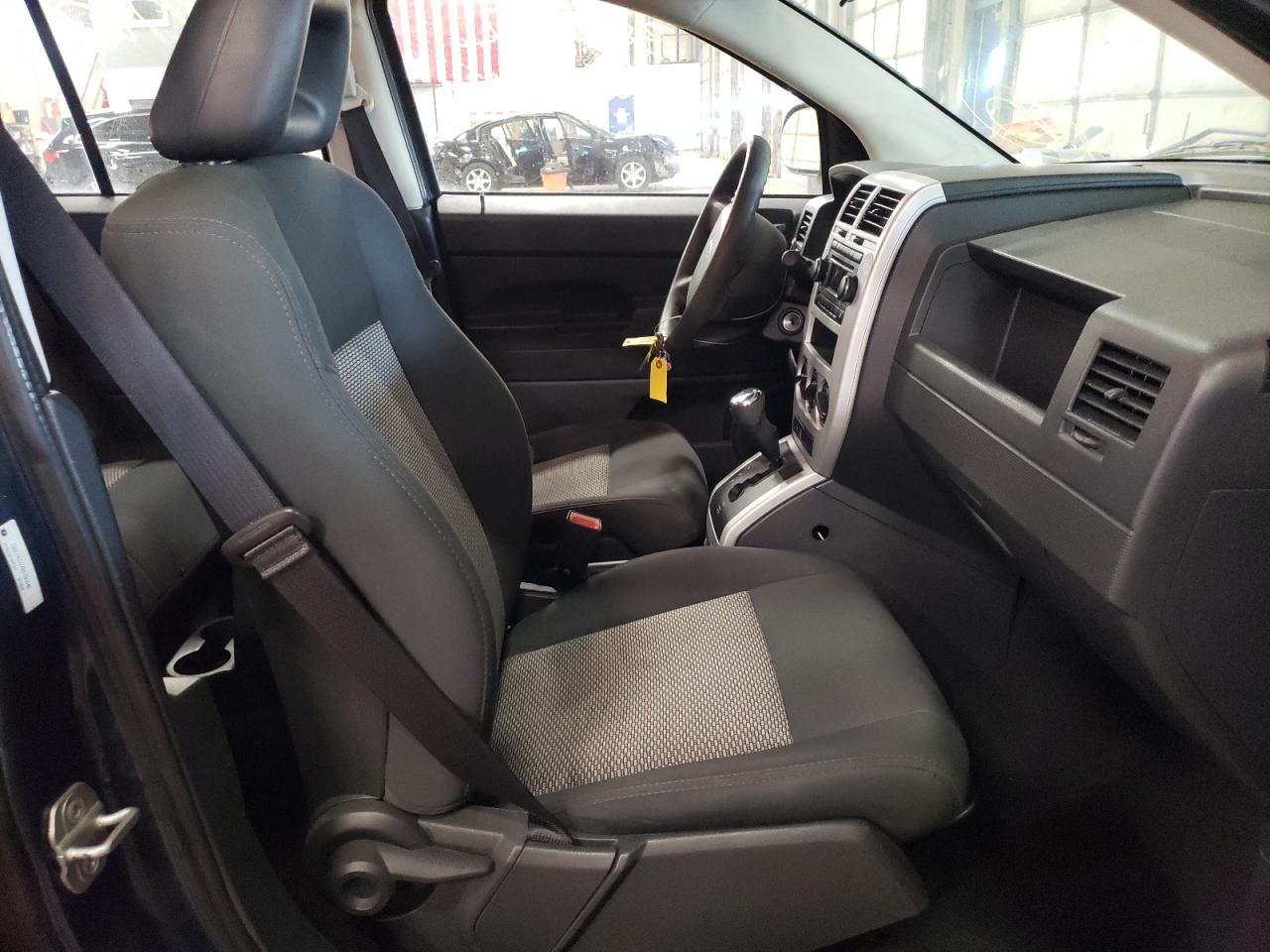 Photo 5 from auction – 2008 JEEP COMPASS with VIN 1J8FT47W78D760040
