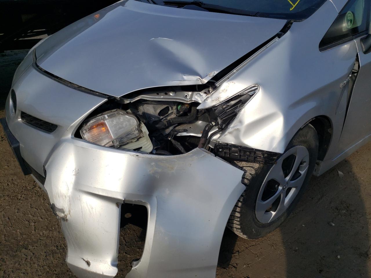 Photo 9 from auction – 2014 TOYOTA PRIUS with VIN JTDKN3DU5E1764517