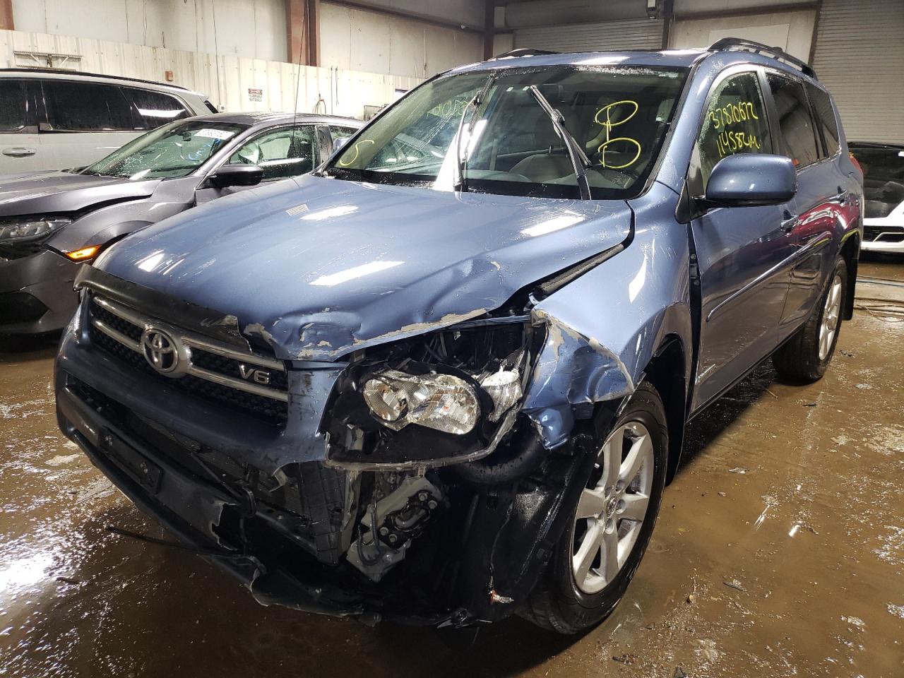 Photo 2 from auction – 2008 TOYOTA RAV4 LIMIT with VIN JTMBK31V686045886