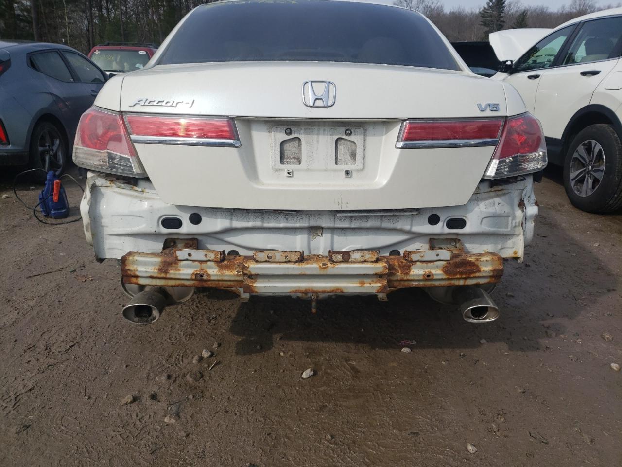 Photo 9 from auction – 2011 HONDA ACCORD EXL with VIN 1HGCP3F85BA008133