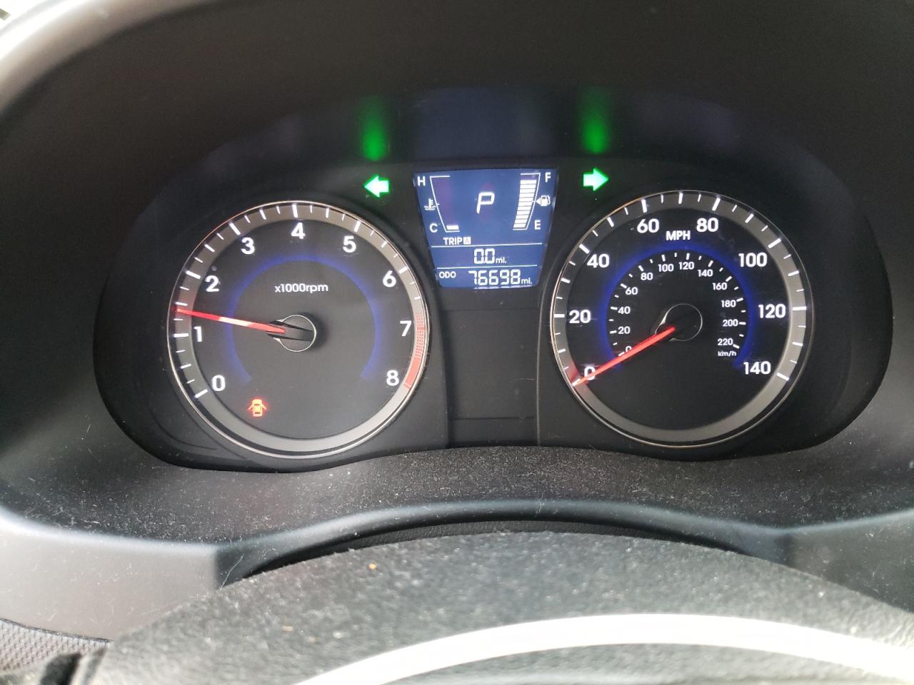 Photo 8 from auction – 2012 HYUNDAI ACCENT GLS with VIN KMHCU5AE5CU028264