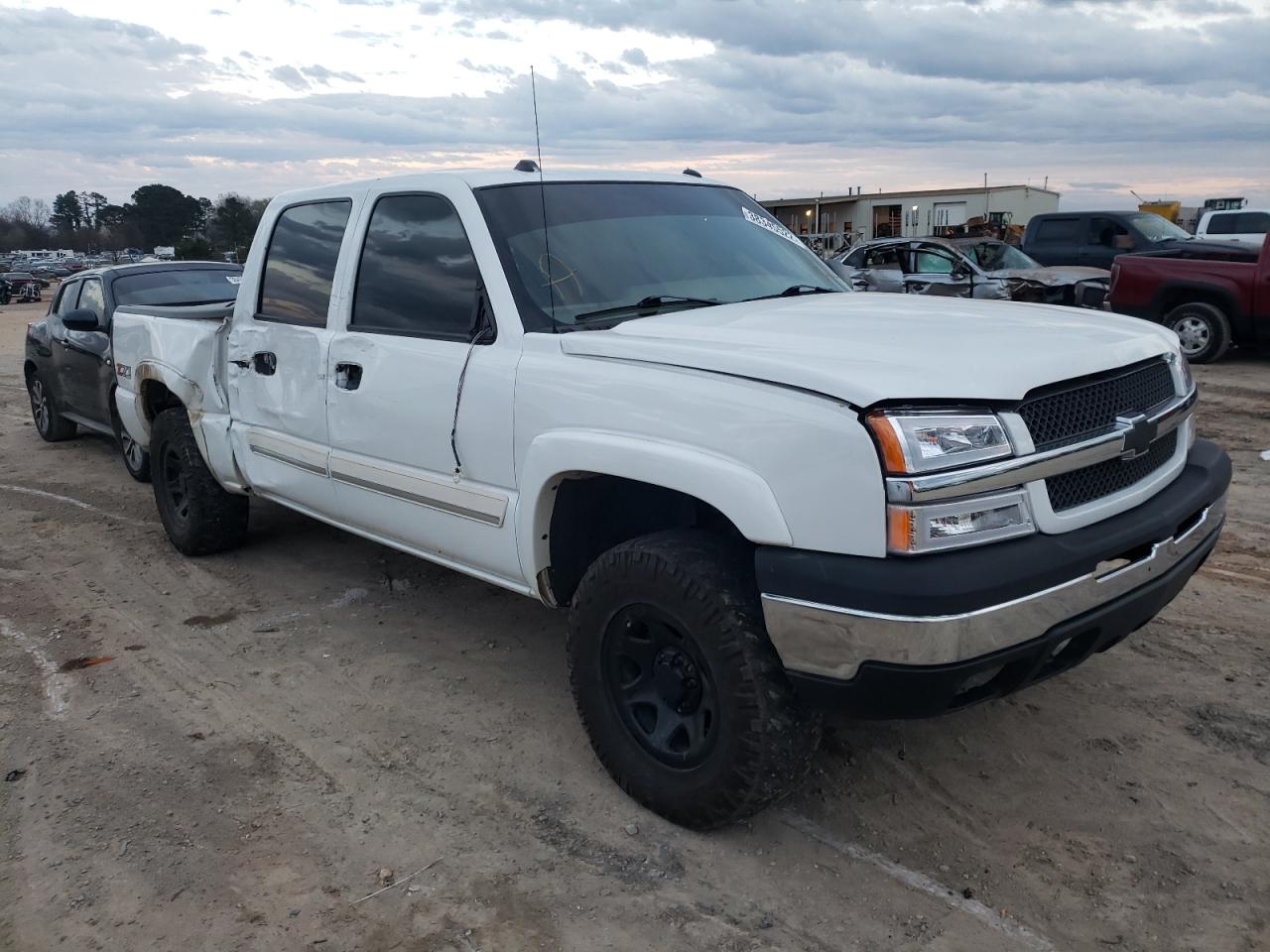 CHEVROLET SILVERADO 2004 with VIN 2GCEK13T841287738 - Photo from auction