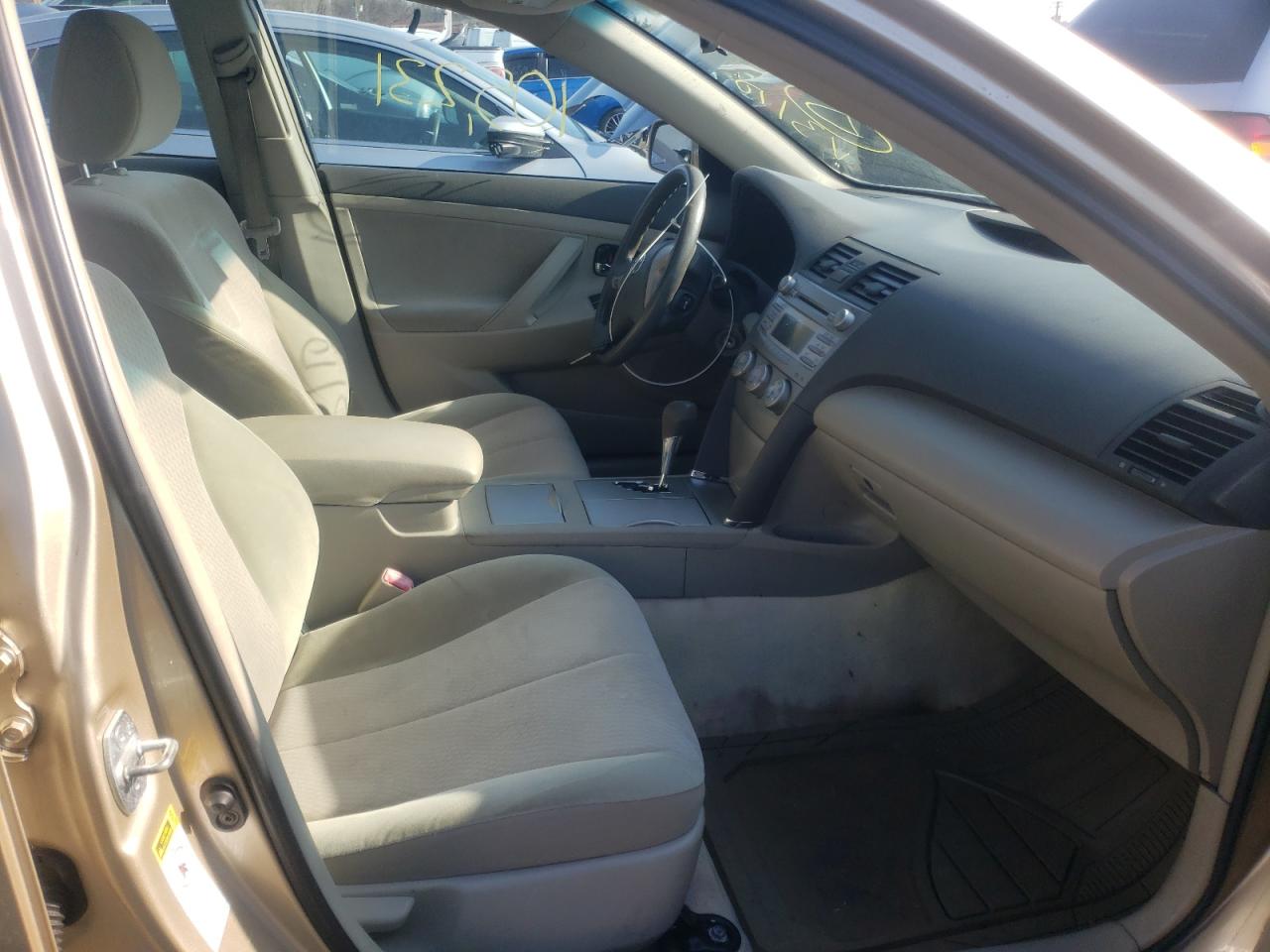 Photo 5 from auction – 2011 TOYOTA CAMRY BASE with VIN 4T1BF3EK2BU149858