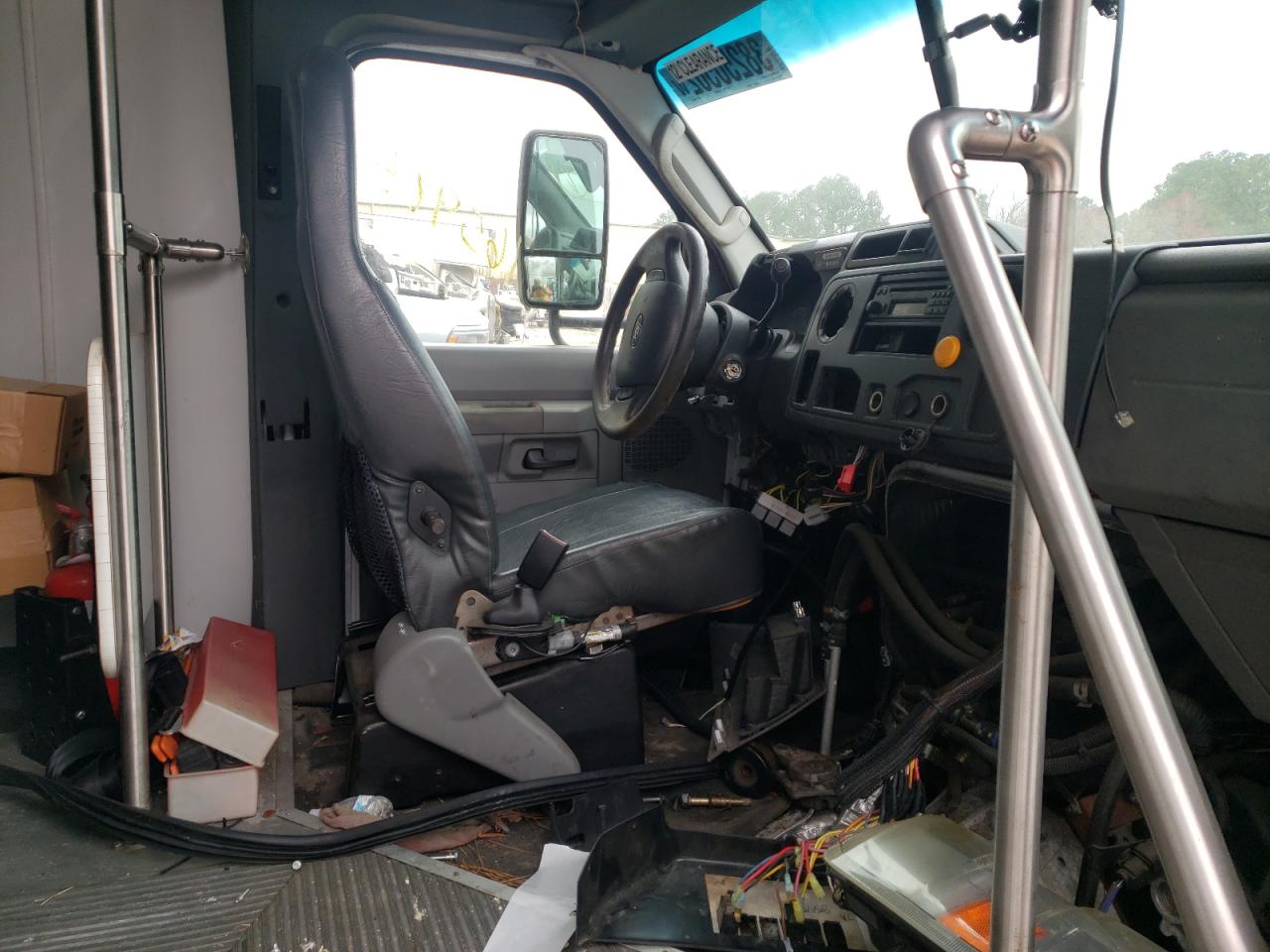 Photo 5 from auction – 2012 FORD ECONOLINE with VIN 1FDEE3FL8CDA19429