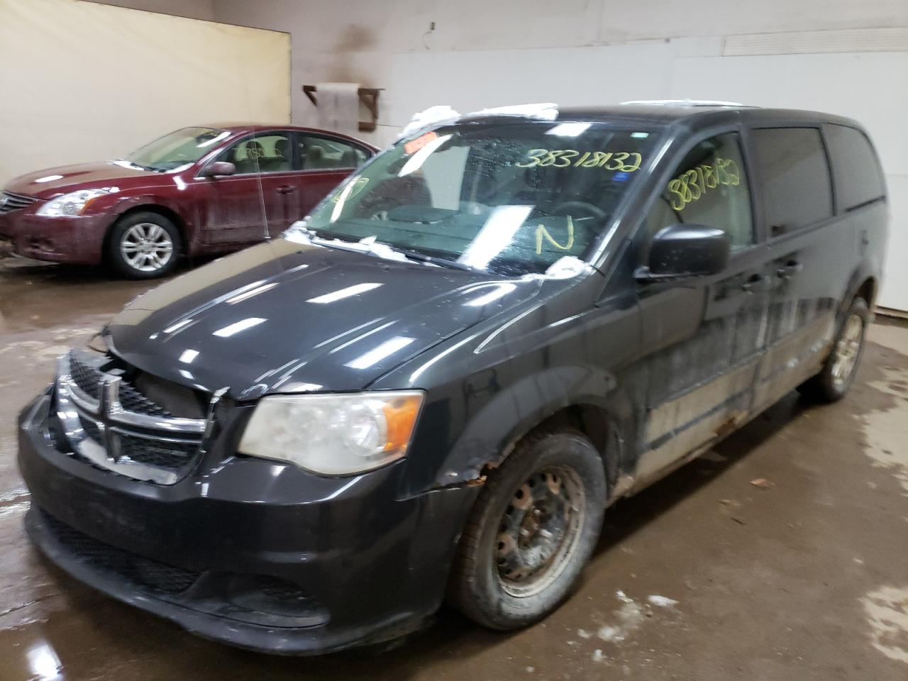 Photo 2 from auction – 2011 DODGE GRAND CARA with VIN 2D4RN4DG7BR644405
