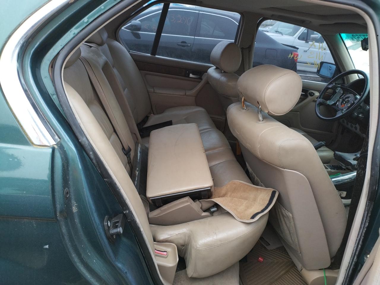 Photo 6 from auction – 1992 BMW 735 I AUTO with VIN WBAGB4314NDB69538