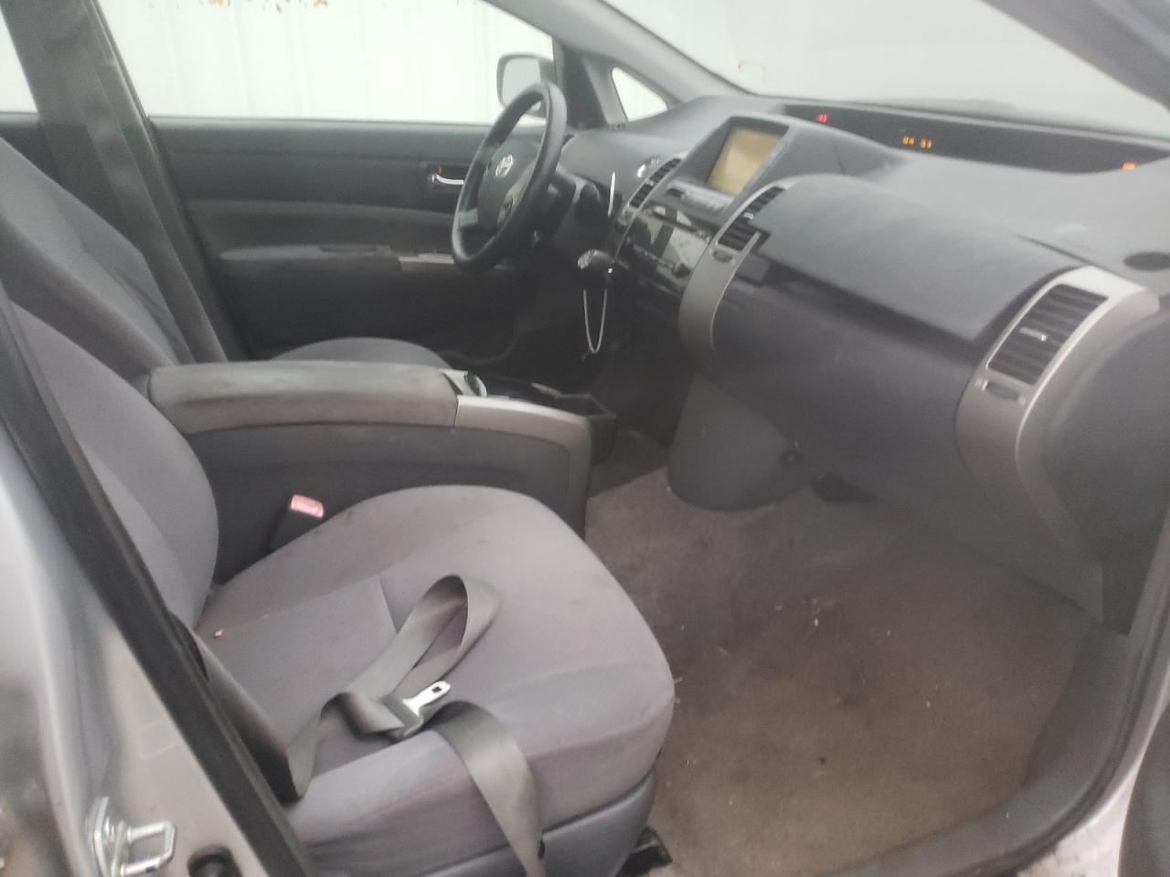 Photo 5 from auction – 2006 TOYOTA PRIUS with VIN JTDKB20U367070108