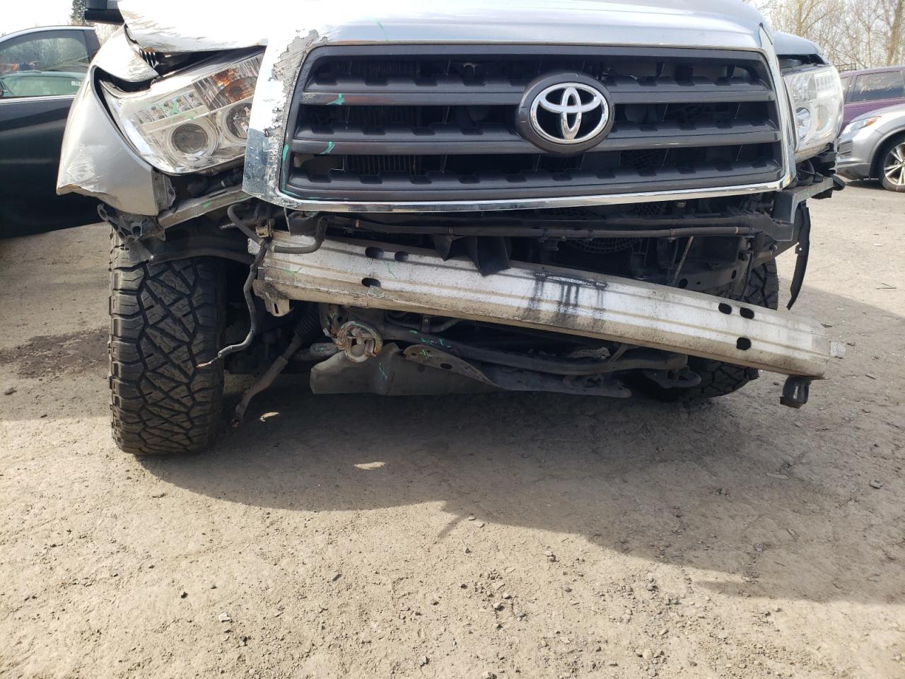 Photo 9 from auction – 2008 TOYOTA SEQUOIA SR with VIN 5TDBY64A98S006167