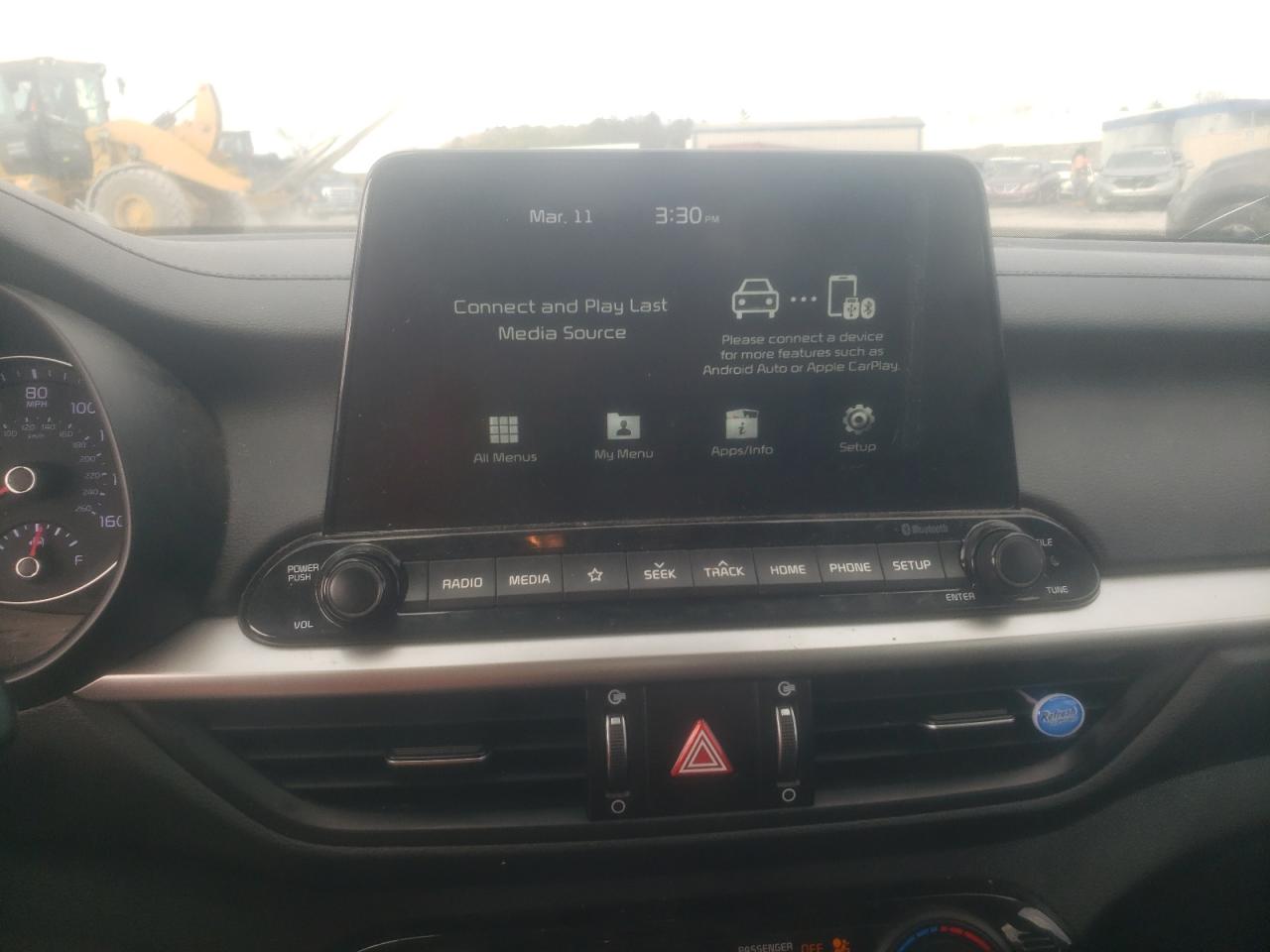 Photo 9 from auction – 2019 KIA FORTE FE with VIN 3KPF24AD3KE081163