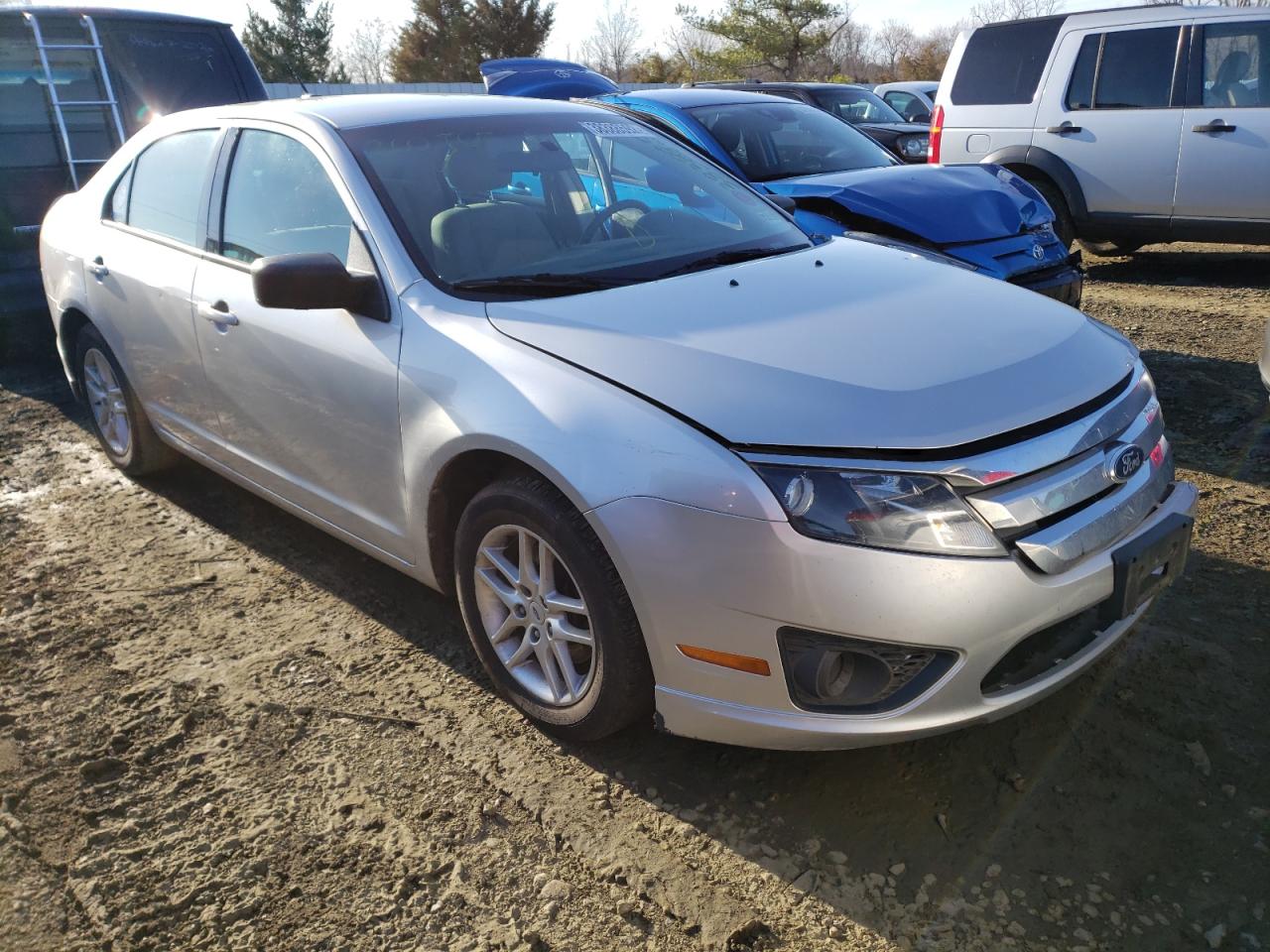 FORD FUSION S 2012 with VIN 3FAHP0GA5CR425317 - Photo from auction