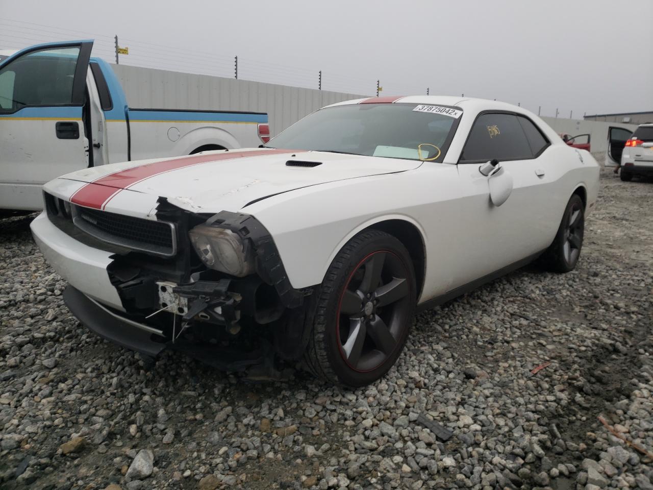 Photo 2 from auction – 2014 DODGE CHALLENGER with VIN 2C3CDYAGXEH111173