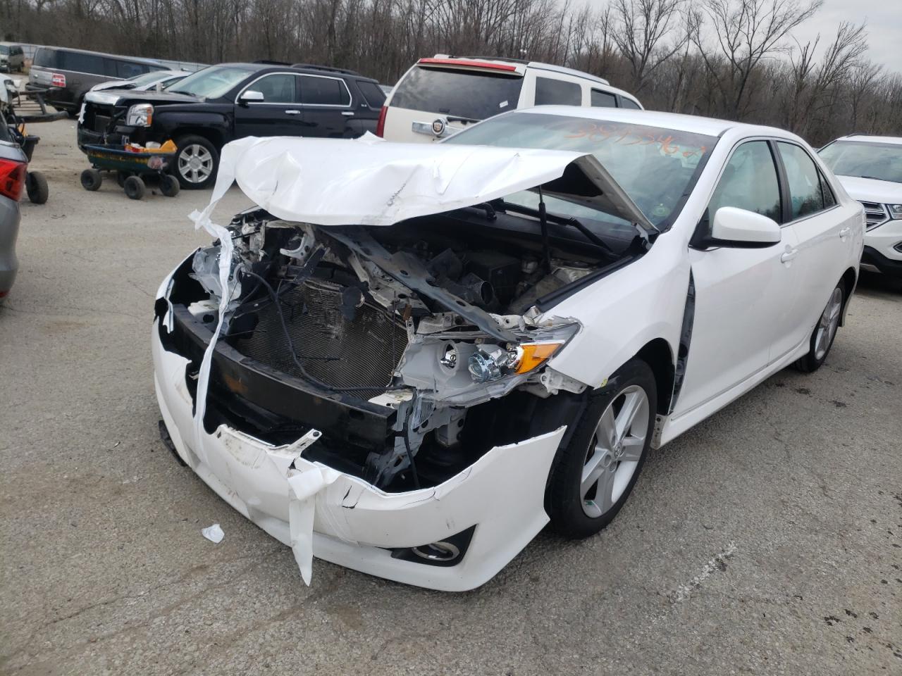 Photo 2 from auction – 2014 TOYOTA CAMRY L with VIN 4T1BF1FK6EU345941