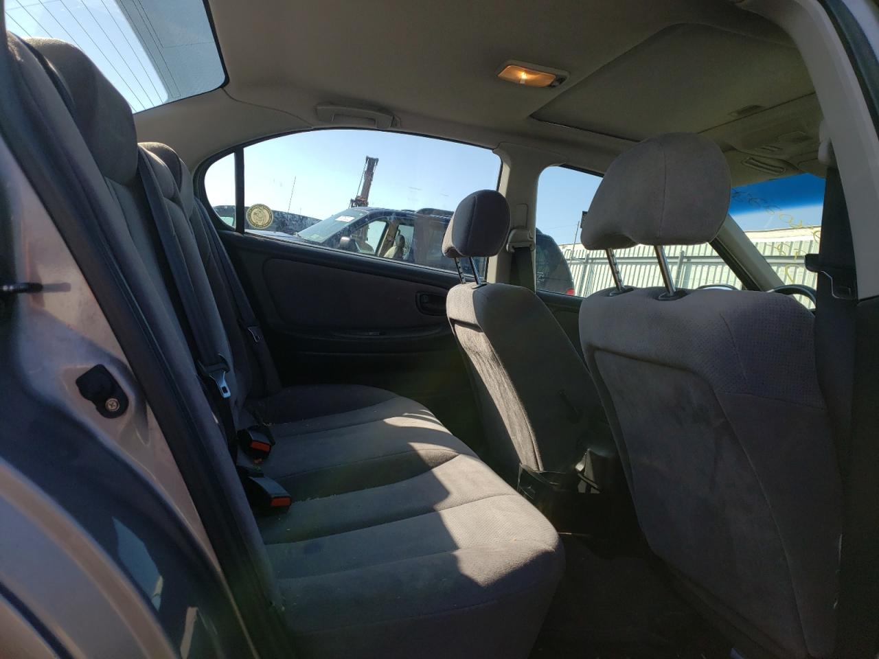 Photo 6 from auction – 2001 NISSAN MAXIMA GXE with VIN JN1CA31D81T806992