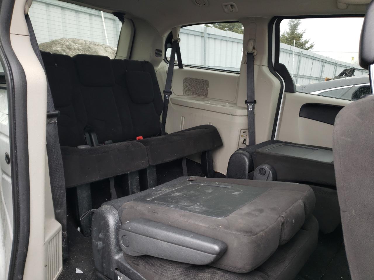 Photo 6 from auction – 2016 DODGE GRAND CARA with VIN 2C4RDGBG8GR372782