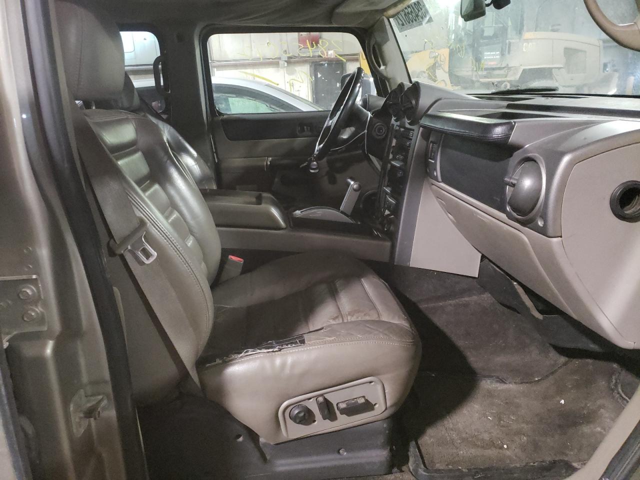 Photo 5 from auction – 2003 HUMMER H2 with VIN 5GRGN23U03H126650