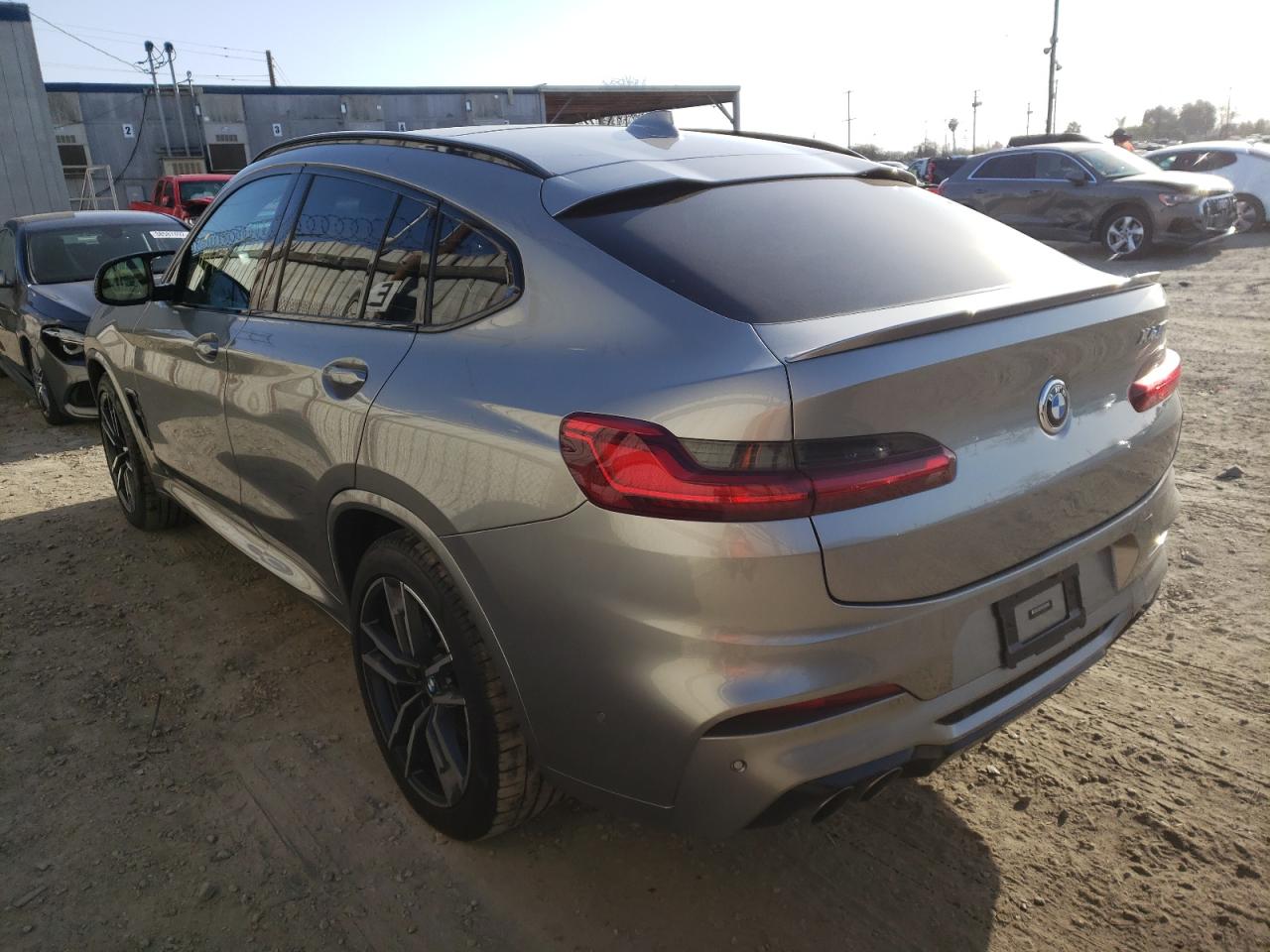 Photo 3 from auction – 2021 BMW X4 M COMPE with VIN 5YMUJ0C07M9F33775