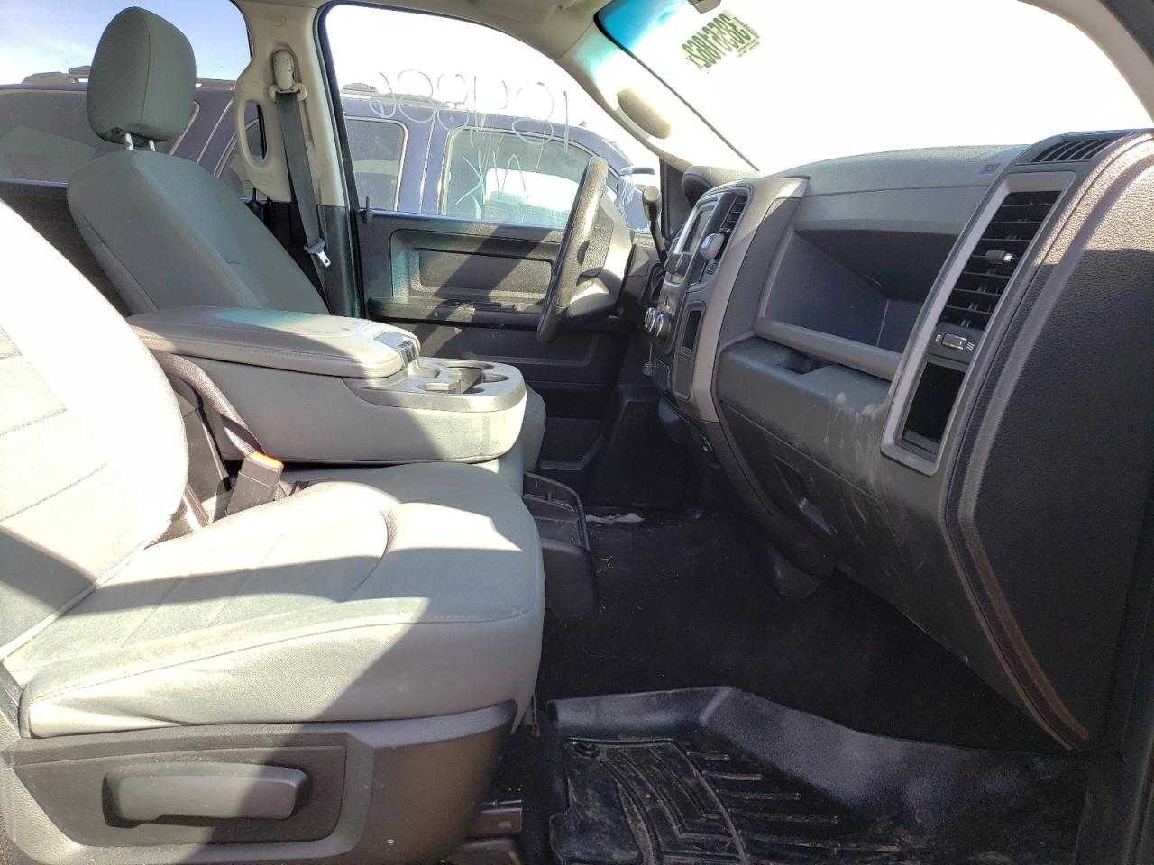Photo 5 from auction – 2013 RAM 1500 ST with VIN 1C6RR7ST2DS713898
